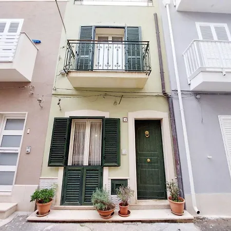 Pietre Nere House * Поццалло